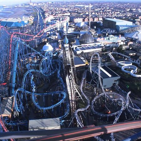 Blackpool Sleepover Apartment 1 Free Parking Sleeps 6 المظهر الخارجي الصورة