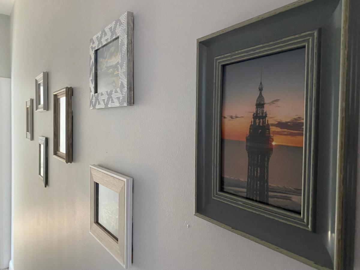 Blackpool Sleepover Apartment 1 Free Parking Sleeps 6 المظهر الخارجي الصورة