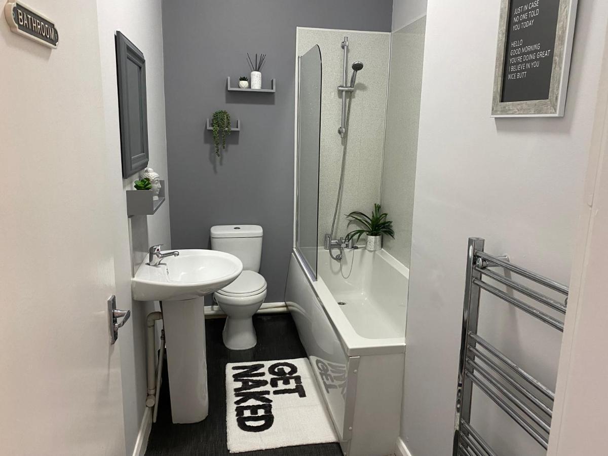 Blackpool Sleepover Apartment 1 Free Parking Sleeps 6 المظهر الخارجي الصورة