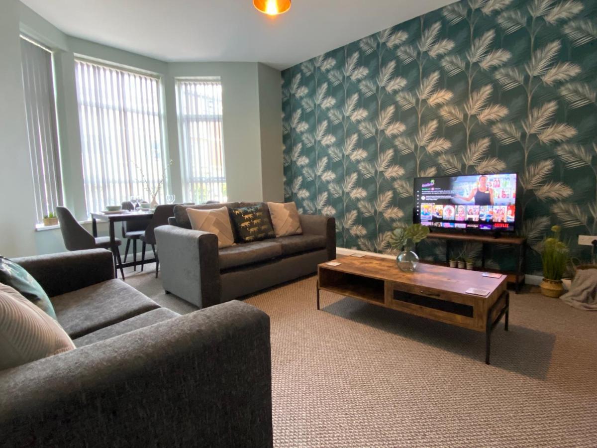 Blackpool Sleepover Apartment 1 Free Parking Sleeps 6 المظهر الخارجي الصورة