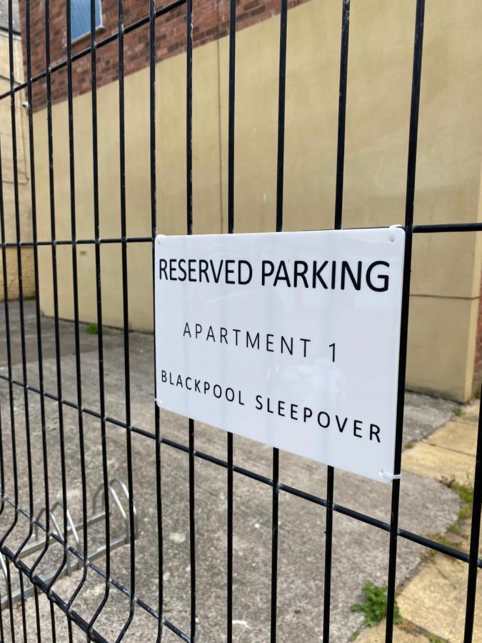 Blackpool Sleepover Apartment 1 Free Parking Sleeps 6 المظهر الخارجي الصورة